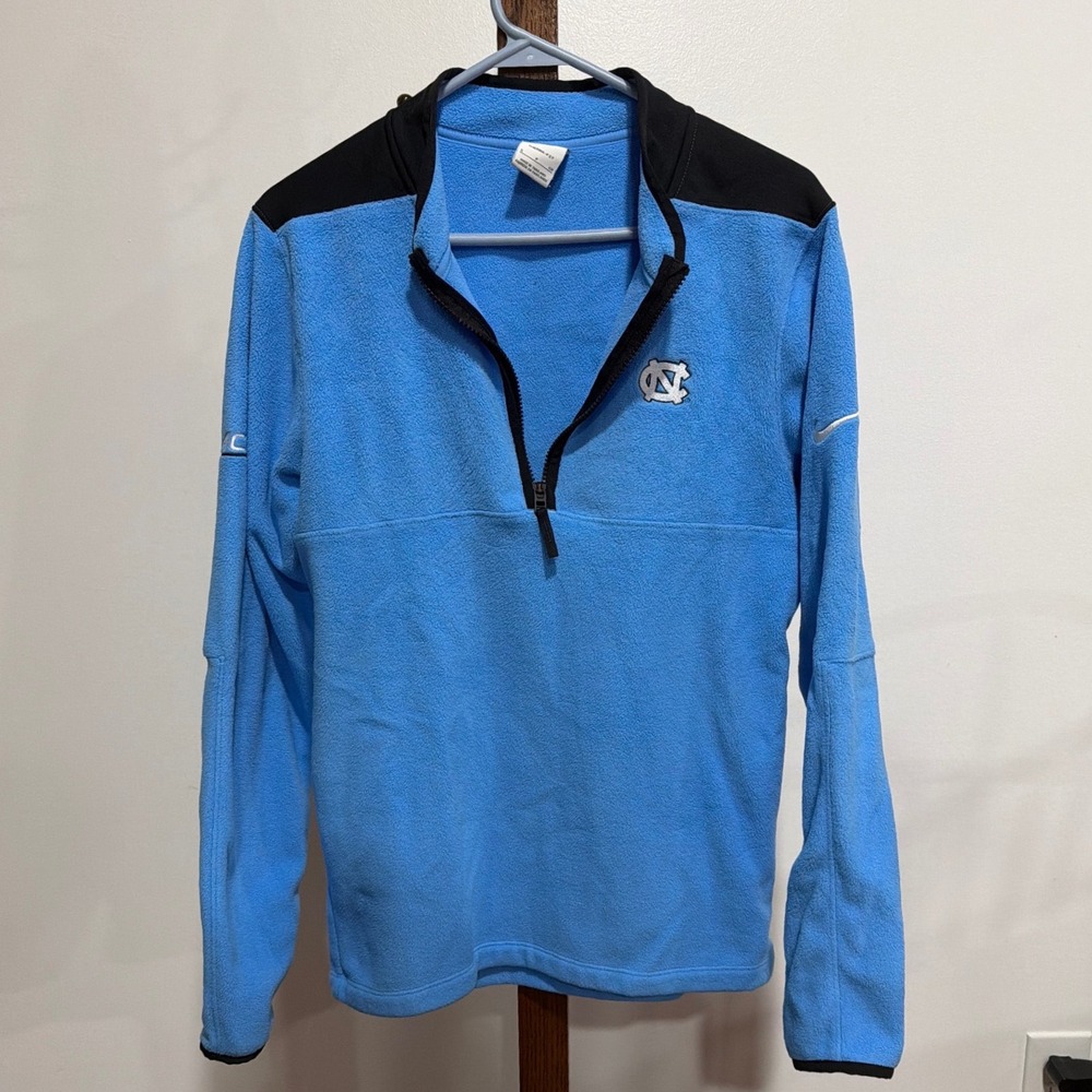 Nike UNC Tar Heels Therma-FIT Quarter Zip Fleece Pullover Collegiate Layer Men S